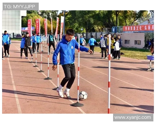 深圳足球队挑战赛点评：团队配合展现出色默契与战术执行力